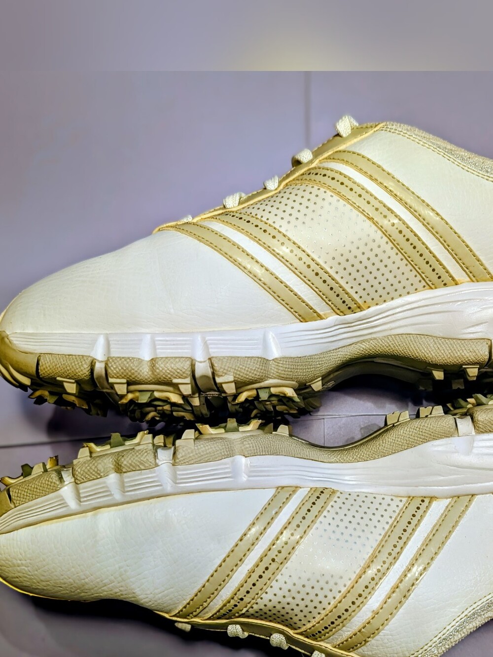 Nike Women's Golf Shoes Size 8w Vintage 07 Never Worn Eggshell White And Beige